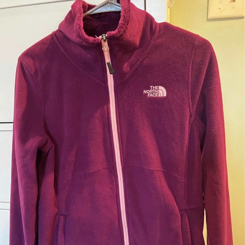 Northface sweatshirt